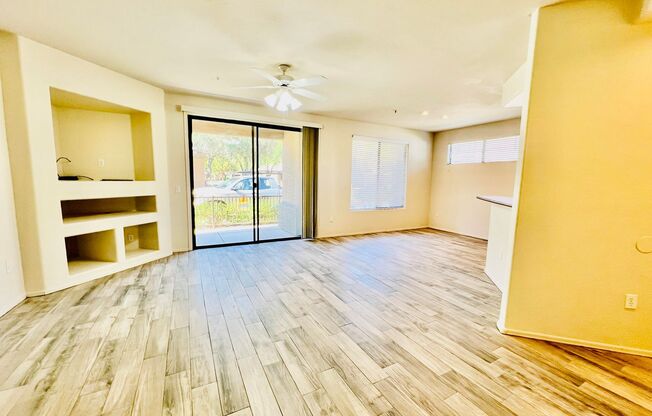 2 beds, 2 baths, 1,244 sqft, $1,899, Unit 705 W. Queen Creek #1107