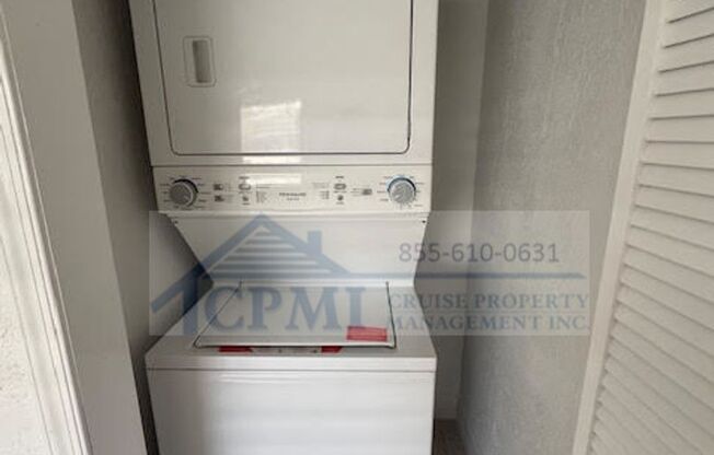 2 beds, 1 bath, 827 sqft, $1,825, Unit 653