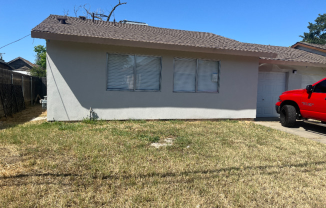 2609 45 AVE