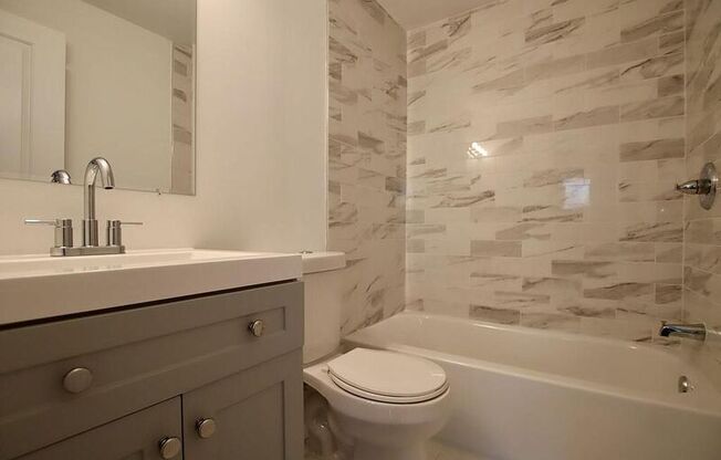 319 S 10th St Unit 234