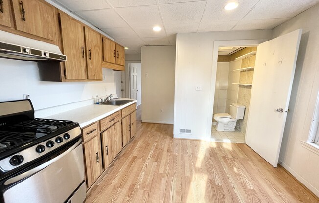 105 Buttonwood St.