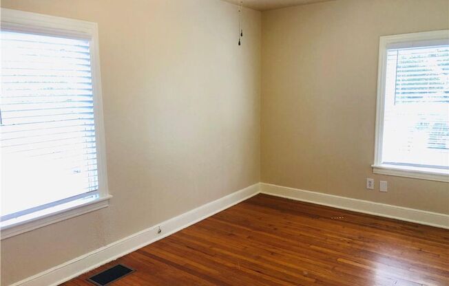 2 beds, 1 bath, 660 sqft, $1,600, Unit 404B E. 35th St.