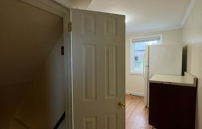 2 beds, 1 bath, $1,650