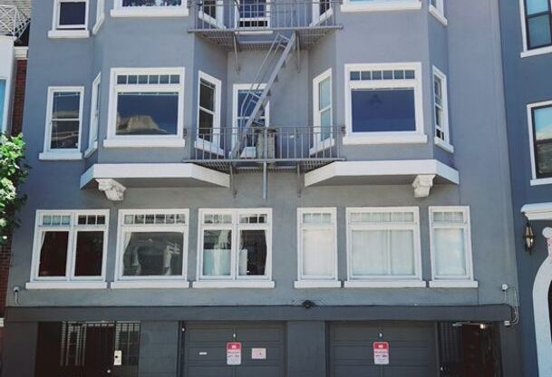 2 beds, 1 bath, $3,450, Unit 302