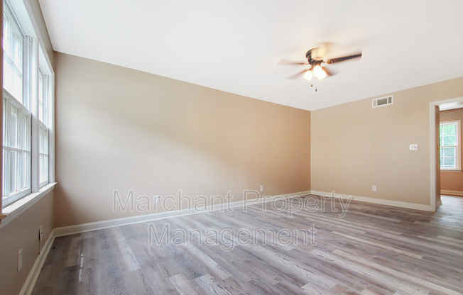 2 beds, 1.5 baths, 1,000 sqft, $1,295