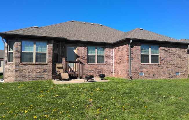 3 beds, 2 baths, $1,495