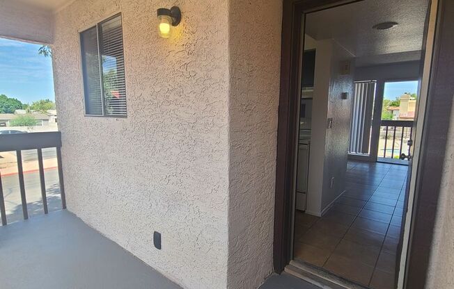 2 beds, 1 bath, 800 sqft, $1,095, Unit 240