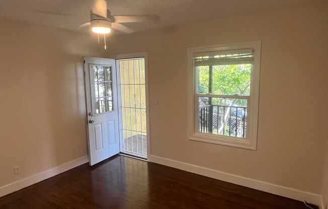 2 beds, 1 bath, $1,995