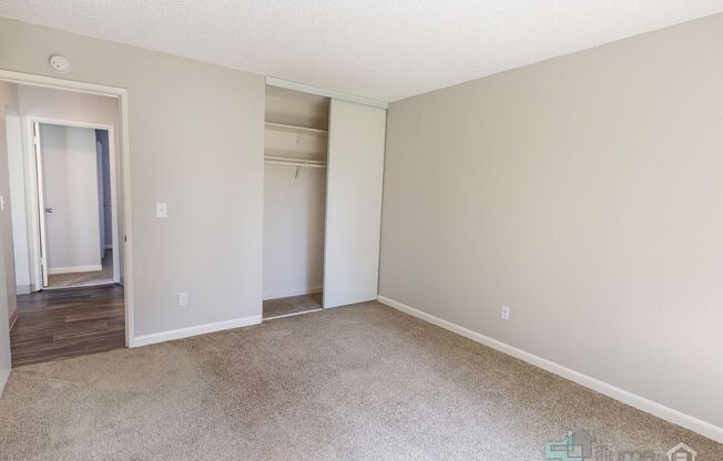 2 beds, 1 bath, 900 sqft, $1,375, Unit Unit 23