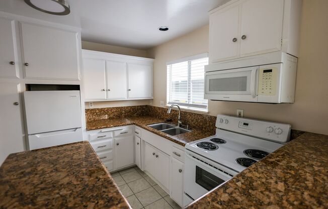 1 bed, 1 bath, 578 sqft, $2,195, Unit 18