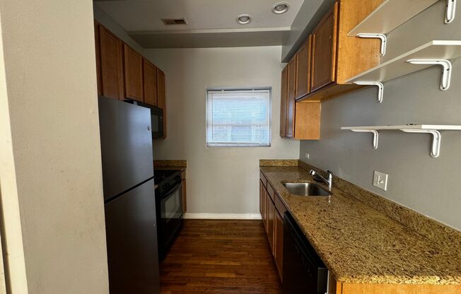 2 beds, 1 bath, $1,800