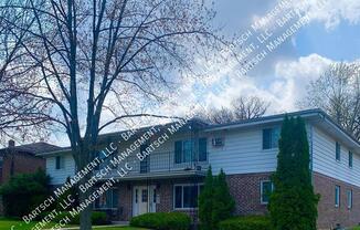 4315 N 104 ST