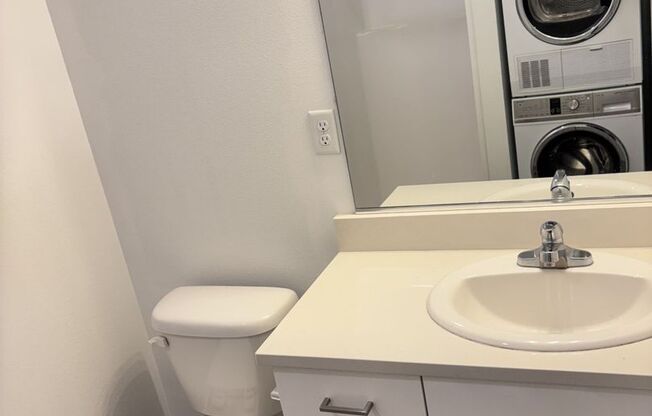 2 beds, 2 baths, 1,080 sqft, $2,095, Unit 206