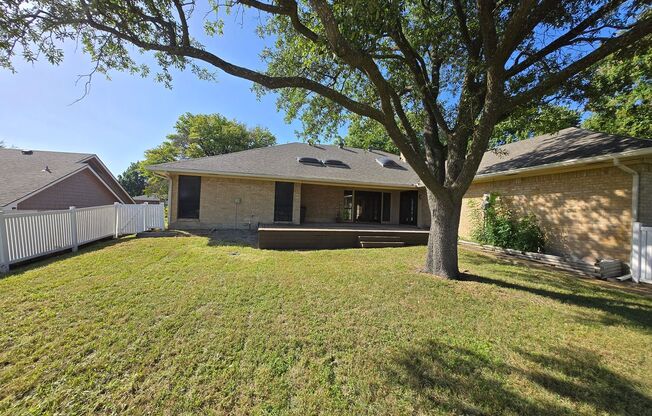 Stunning 4-bd 2.5 bath