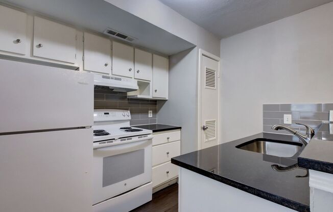 303 W. 40 St.