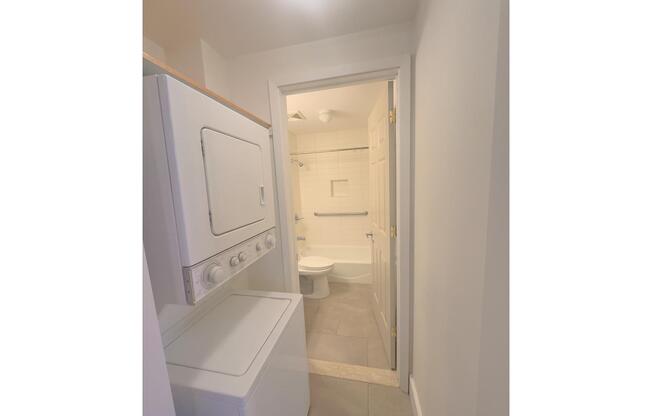 1 bed, 1 bath, $3,395, Unit 403