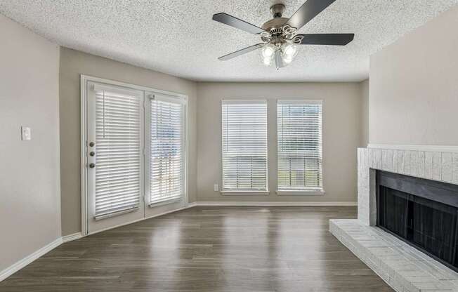 Camino del Sol in Dallas TX Seville Living Room