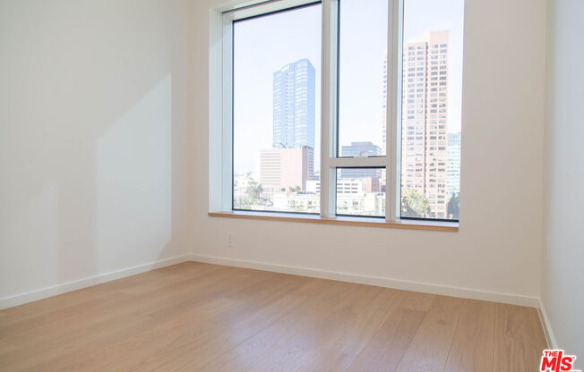 1 bed, 1 bath, 750 sqft, $3,100, Unit 1610