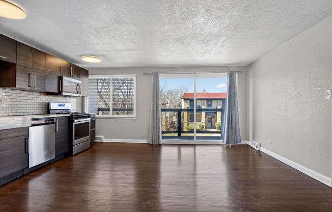 Holly 44/ JKAH Properties One LLC