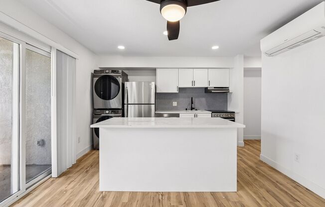 2 beds, 1 bath, 650 sqft, $2,695, Unit 5