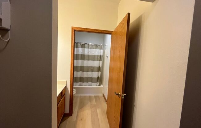 2 beds, 2 baths, 1,227 sqft, $1,625, Unit 3028