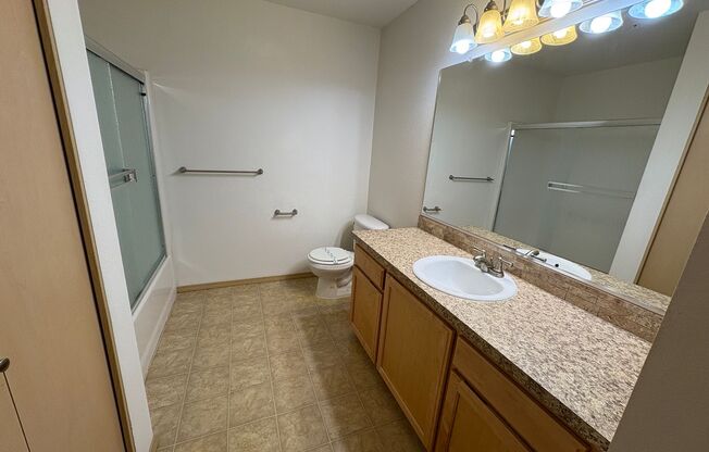 2 beds, 2 baths, 1,018 sqft, $1,450, Unit 354-2029