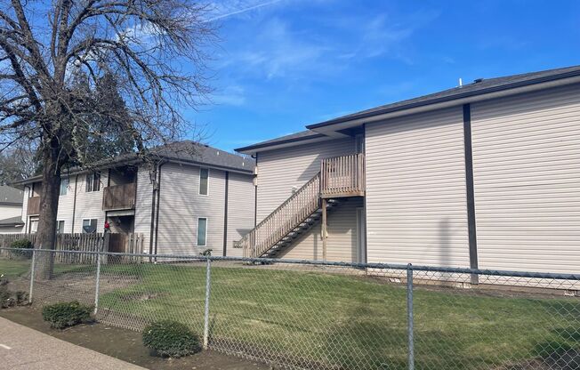 Evergreen Manor Apartments