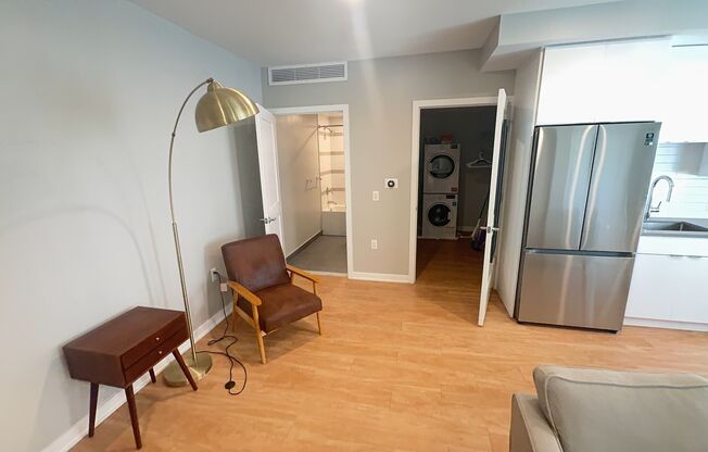 Studio, 1 bath, 504 sqft, $2,695, Unit 221