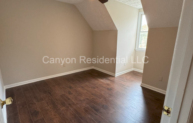 3 beds, 2.5 baths, $1,945