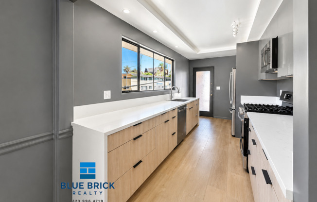 3520 W 5 ST