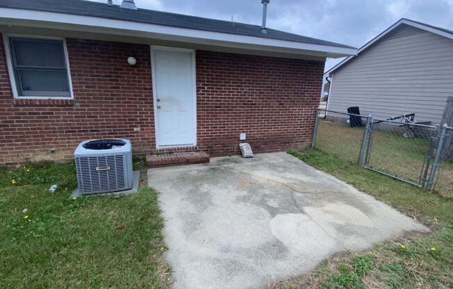 3 beds, 2 baths, $1,550