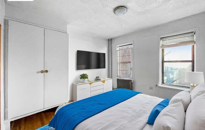 1726 AMSTERDAM AVE