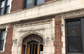 2351 W Wilson Ave, Chicago IL 211