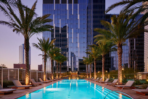 3 beds, 3.5 baths, 2,864 sqft, $17,937, Unit 5802