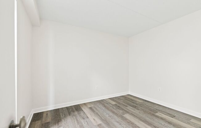 1 bed, 1 bath, 1,125 sqft, $3,155, Unit T607