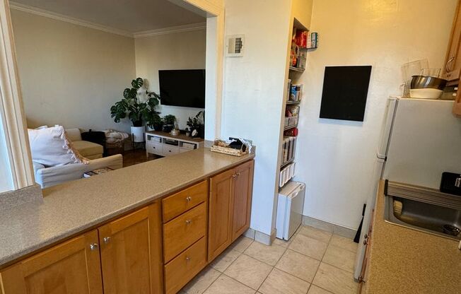 1 bed, 1 bath, $2,100, Unit 404