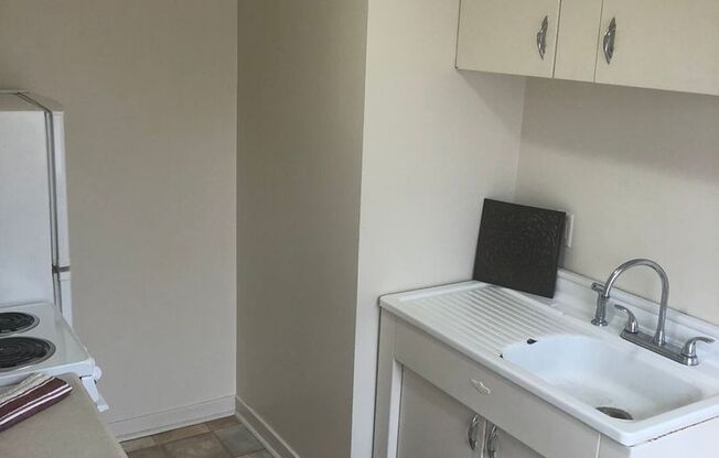 2 beds, 1 bath, 740 sqft, $735, Unit 1500-802