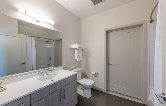 1 bed, 1 bath, 856 sqft, $3,750, Unit 345