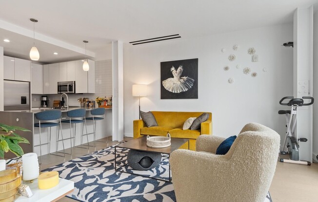 1 bed, 1 bath, 651 sqft, $2,850, Unit 401R