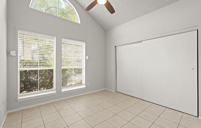 MOVE IN SPECIAL AVAILABLE NOW!