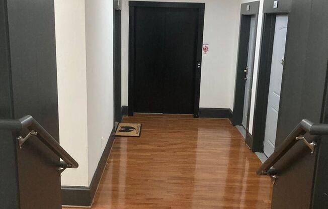 1 bed, 1 bath, 505 sqft, $995, Unit Apt #4