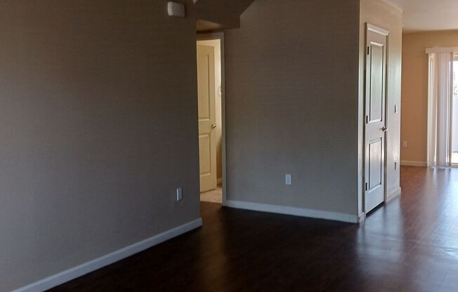 2 beds, 1.5 baths, 1,047 sqft, $1,395, Unit Unit 19