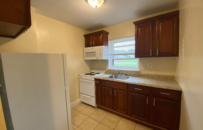 1 bed, 1 bath, $995, Unit 2609A
