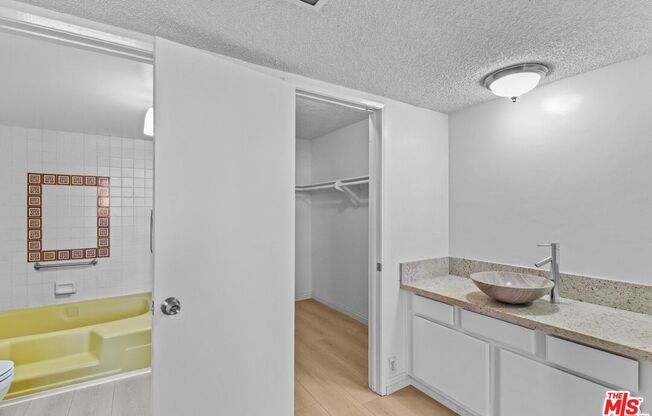 2 beds, 2 baths, 1,340 sqft, $4,500, Unit 603