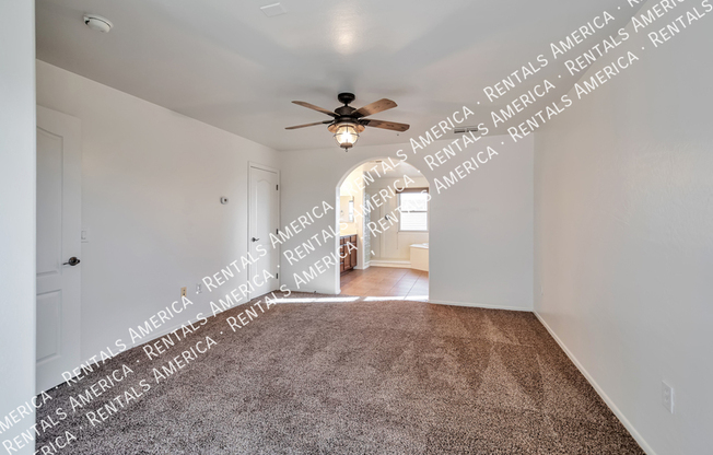 3618 E LESLIE DR