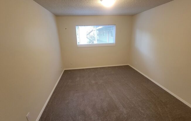 2 beds, 1 bath, 740 sqft, $1,475, Unit 217