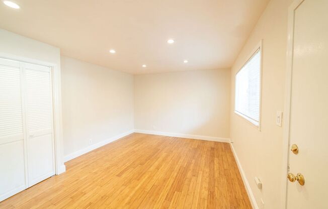 1128 - 1130 Bancroft