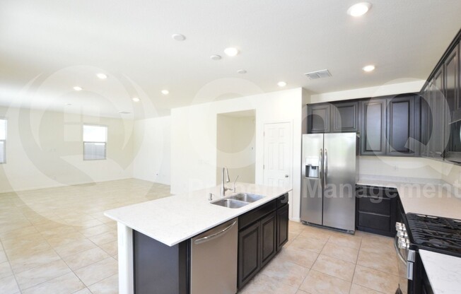 25112 N 54 AVE