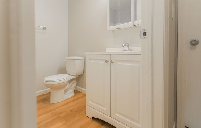 3 beds, 2 baths, 1,028 sqft, $4,185, Unit 109