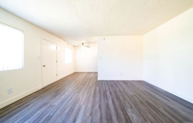 3 beds, 2 baths, 1,200 sqft, $2,900, Unit 633-35